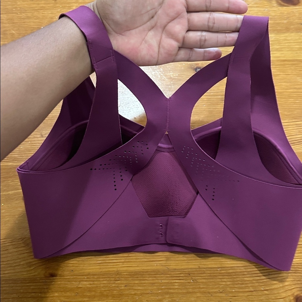 Victoria's Secret Sport Plum Top - Picture 2 of 7